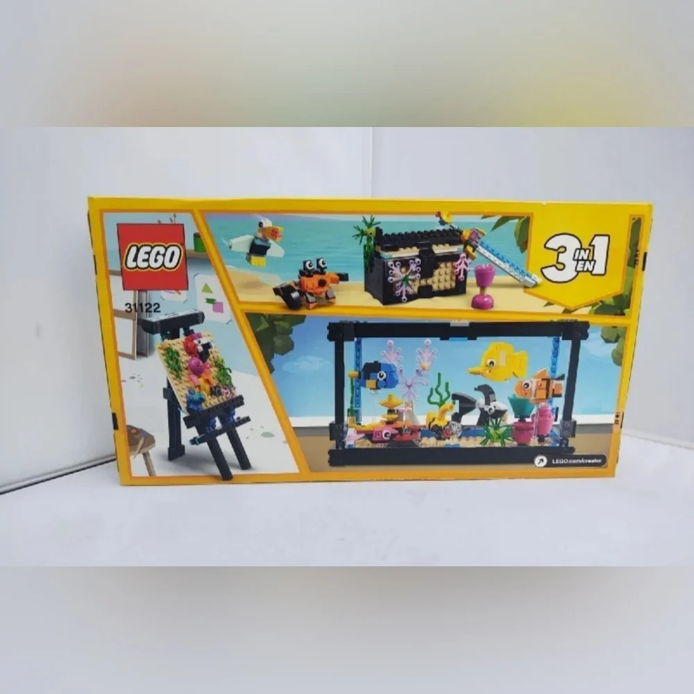 Lego Creator 3-in-1 Fish Tank 31122 NWT Building Toy Set